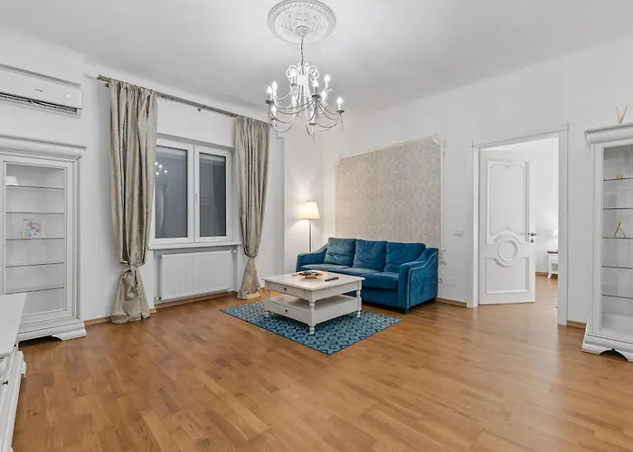 Spacious 2br At Square * בוקרשט